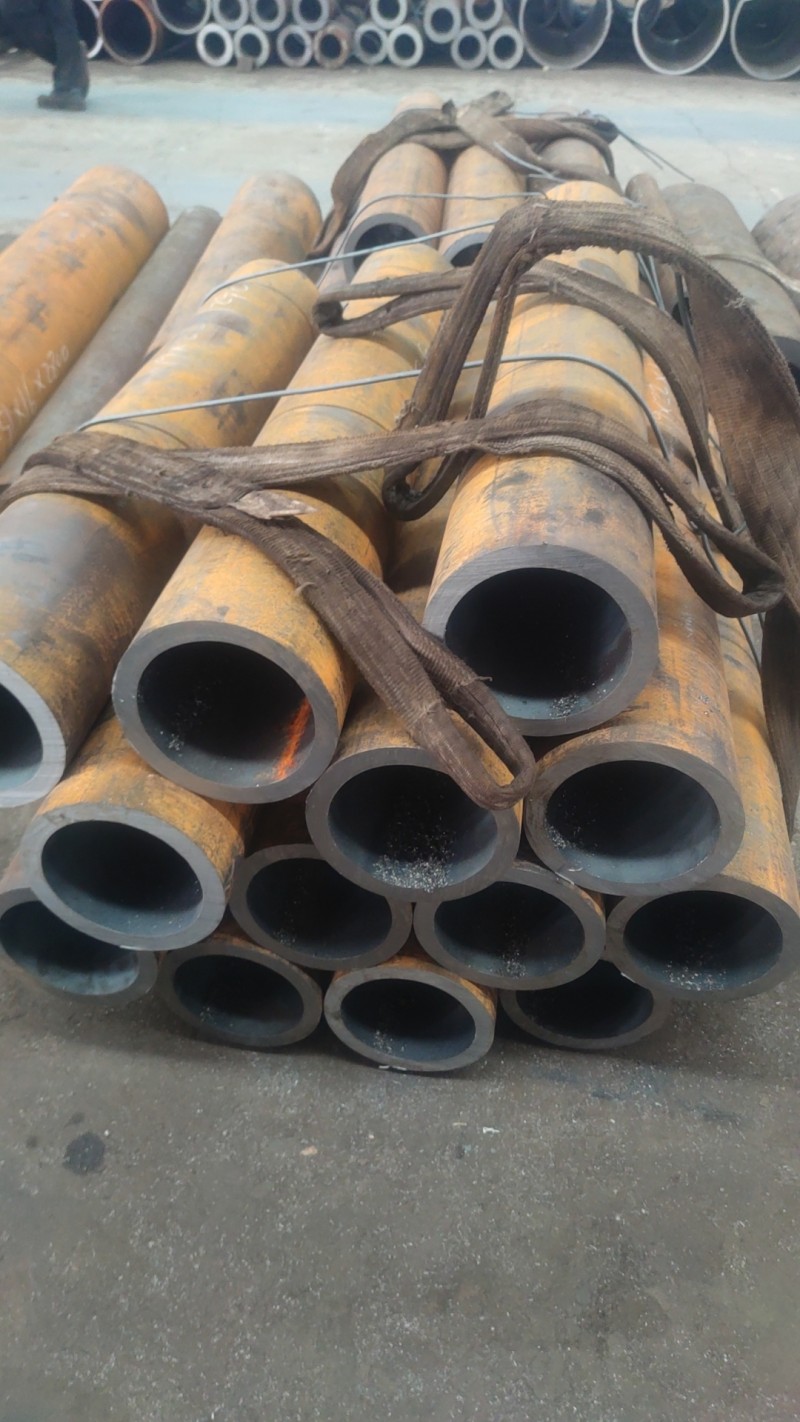 保定保定保定15CrMoG无缝钢管切割